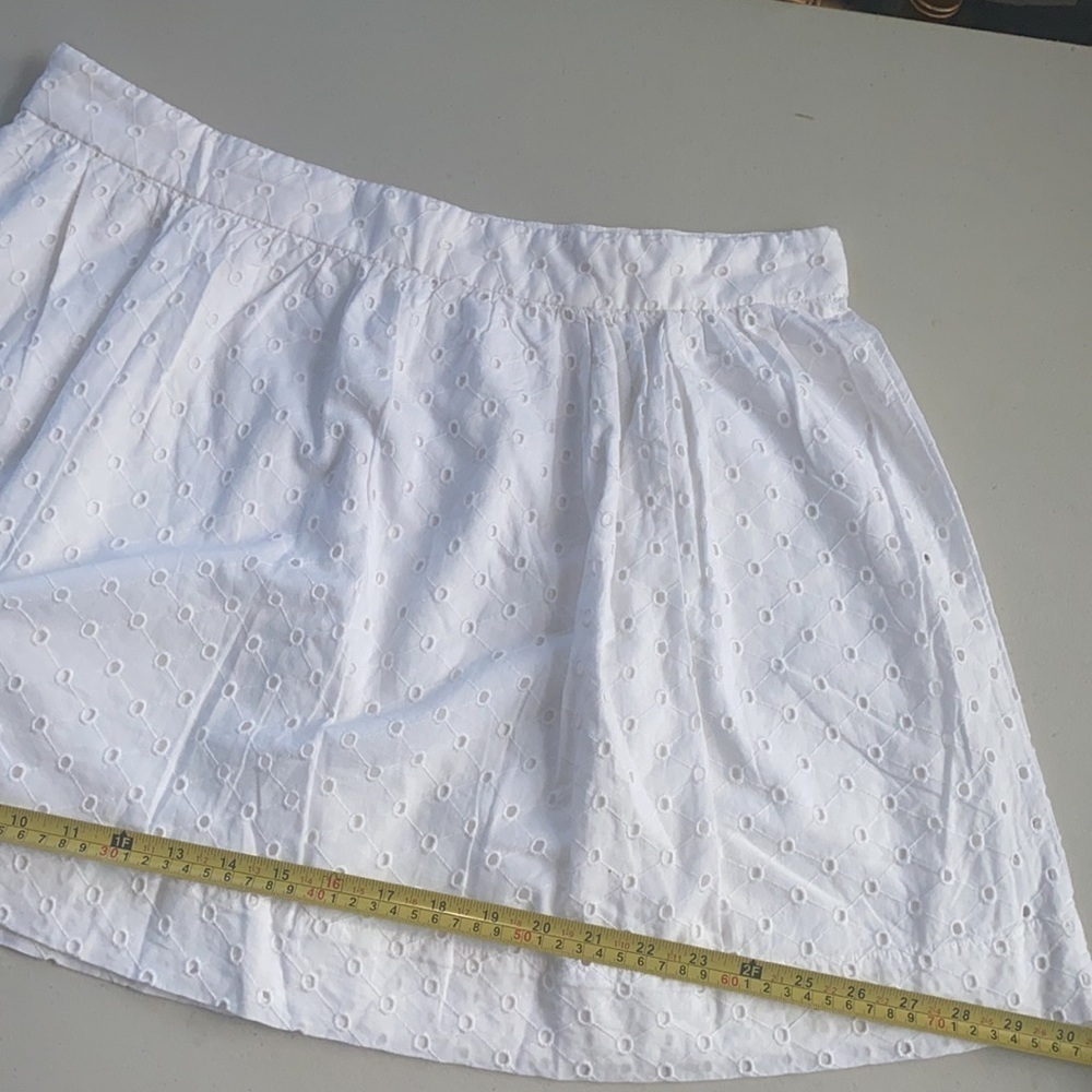 GAP White Eyelet Mini Skirt - Picture 11 of 12